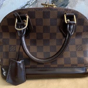 Louis Vuitton Alma bb